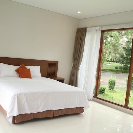 Country Woods Jakarta Cilandak (Jakarta) Exterior foto