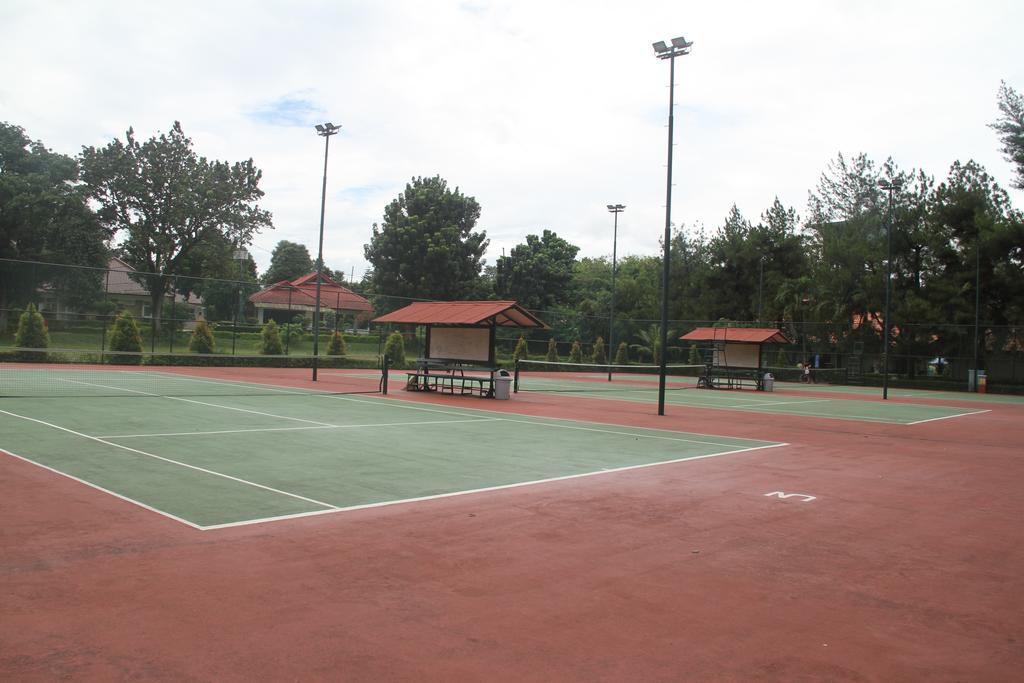Country Woods Jakarta Cilandak (Jakarta) Exterior foto